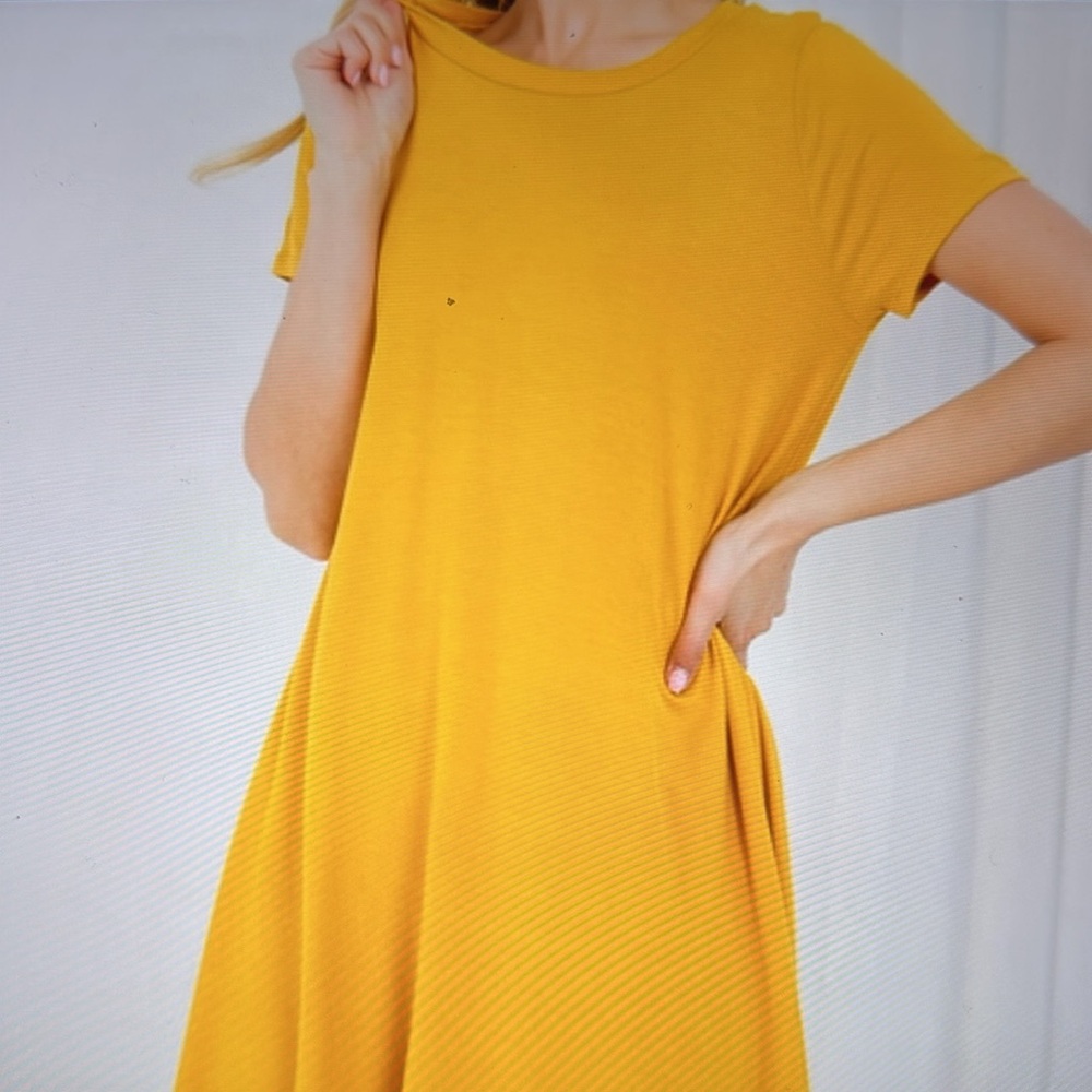❣️5|$25❣️Beautiful T shirt dress
Ginger G Mustard Shirt Dress 🌸 🆕 - Picture 5 of 8